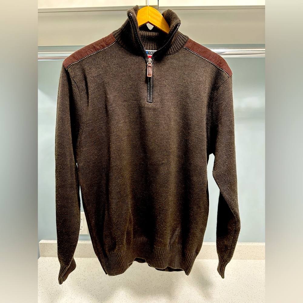 Men’s Ocean Sport Brown Merino Blend Sweater Corduroy Shoulder Detail